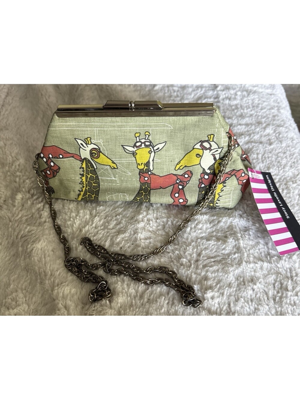 Stacy Lavelle Handmade Green Giraffe W/ KISS Lock Frame Clutch Handbag